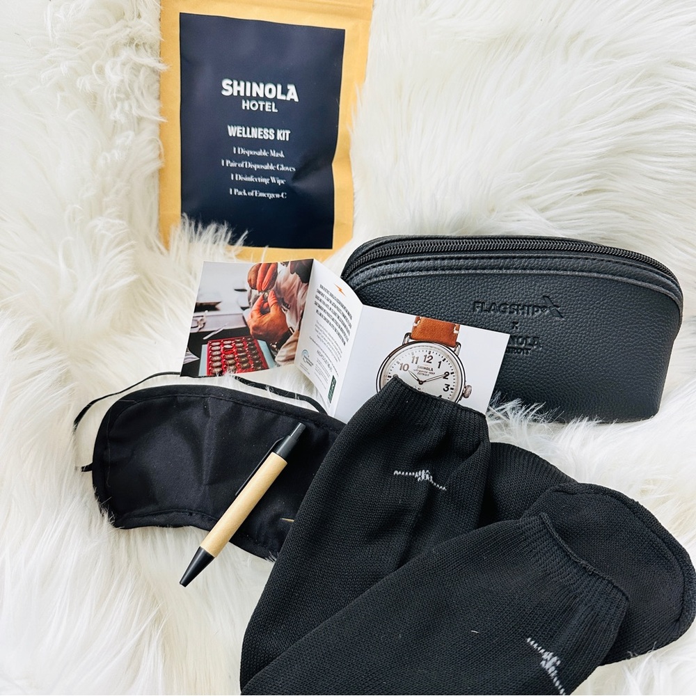 NWT Shinola Travel Toiletry Pouch and Shinola Hotel Wellness kit